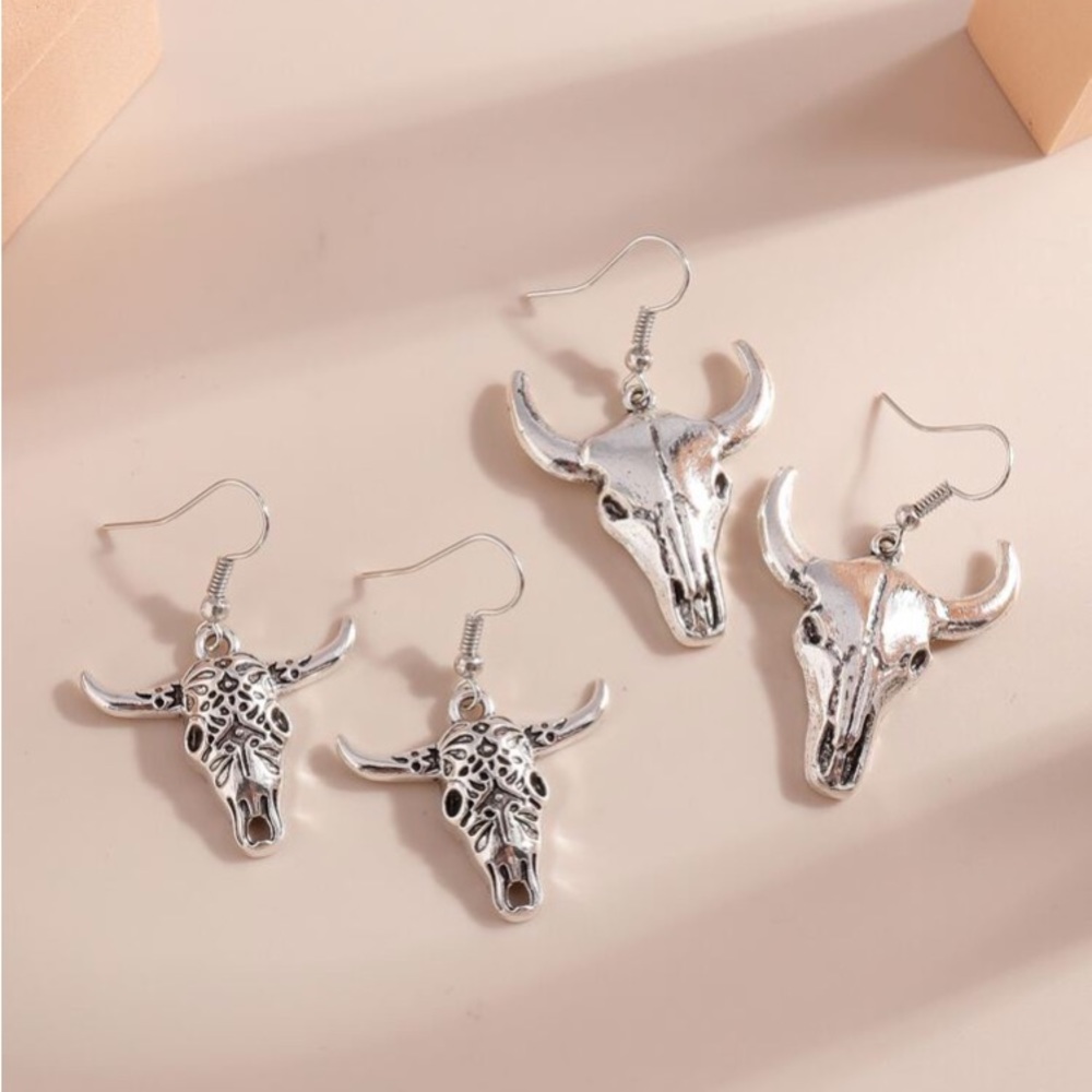 🆕 Country Cowboy Western Cattle Skull Earrings!!!  2 pairs…Brand New!!!